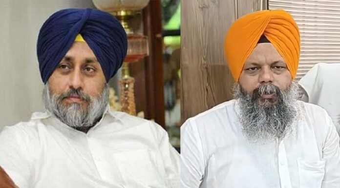 ‘ਆਪ’ MLA ਨੇ ਸੁਖਬੀਰ ਬਾਦਲ ‘ਤੇ ਕੱਸਿਆ ਤੰਜ, ਕਿਹਾ – ਮੈਂ ਤਾਂ ਸੁਣਿਆ ਇਹ ਕੁਝ ‘ਕਾਲ਼ਾ-ਪੀਲ਼ਾ’ ਵੀ ਛਕਦੈ