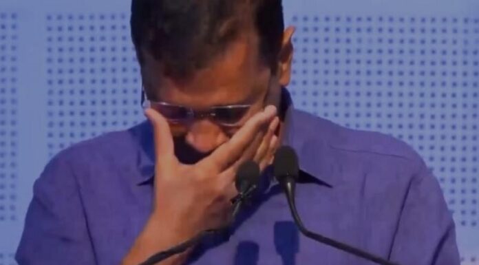 ਮਨੀਸ਼ ਸਿਸੋਦੀਆ ਬਾਰੇ ਗੱਲ ਕਰਕੇ ਭਾਵੁਕ ਹੋਏ ਆਪ ਸੁਪਰੀਮੋ ਕੇਜਰੀਵਾਲ, ਅੱਖਾਂ ‘ਚੋਂ ਨਿਕਲੇ ਹੰਝੂ