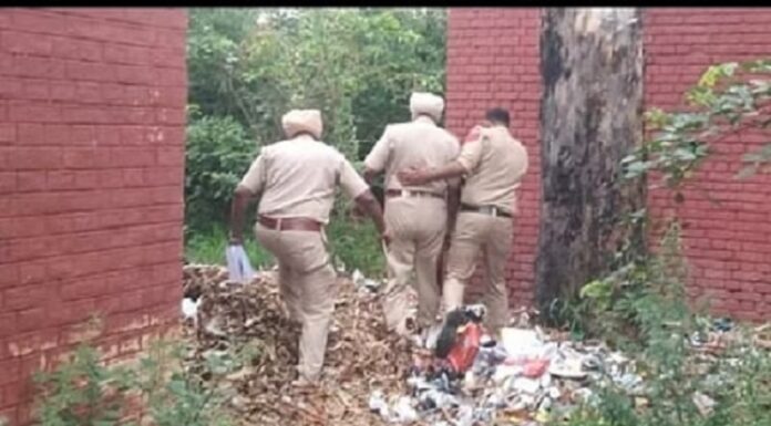 ਕਪੂਰਥਲਾ : ਸਿਵਲ ਹਸਪਤਾਲ ਦੀ ਕੰਧ ਟੱਪ ਕੇ ਹੱਥਕੜੀ ਸਮੇਤ ਕੈਦੀ ਫਰਾਰ, ਪੁਲਿਸ ਨੂੰ ਪਈ ਹੱਥਾਂ-ਪੈਰਾਂ ਦੀ