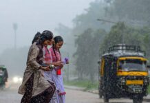 ਪੰਜਾਬ ‘ਚ ਅੱਜ ਵੀ ਭਾਰੀ ਮੀਂਹ, ਮੌਸਮ ਵਿਭਾਗ ਦਾ 10 ਜ਼ਿਲ੍ਹਿਆਂ ਲਈ 2 ਦਿਨਾਂ ਦਾ ਅਲਰਟ ਜਾਰੀ