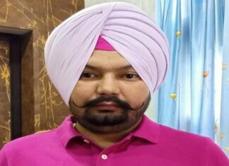 ਲੁਧਿਆਣਾ : ਕਾਰ ਨੂੰ ਸੜਕ ਕਿਨਾਰੇ ਰੋਕ ਕੇ ਬੰਪਰ ਬੰਨ੍ਹਦੇ ਡਰਾਈਵਰ ਨੂੰ ਟੈਂਪੂ ਨੇ ਕੁਚਲਿਆ