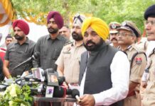 CM ਮਾਨ ਦਾ ਸਨਸਨੀਖ਼ੇਜ਼ ਖੁਲਾਸਾ : ਕੈਪਟਨ ਸਰਕਾਰ ਨੇ ਅੰਸਾਰੀ ਦੇ ਪੁੱਤਾਂ ਨੂੰ ਵਕਫ਼ ਬੋਰਡ ਦੀ ਮਹਿੰਗੀ ਜ਼ਮੀਨ ਅਲਾਟ ਕੀਤੀ