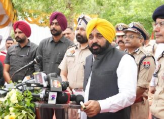 CM ਮਾਨ ਦਾ ਸਨਸਨੀਖ਼ੇਜ਼ ਖੁਲਾਸਾ : ਕੈਪਟਨ ਸਰਕਾਰ ਨੇ ਅੰਸਾਰੀ ਦੇ ਪੁੱਤਾਂ ਨੂੰ ਵਕਫ਼ ਬੋਰਡ ਦੀ ਮਹਿੰਗੀ ਜ਼ਮੀਨ ਅਲਾਟ ਕੀਤੀ