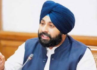 ਸਿੱਖਿਆ ਮੰਤਰੀ ਬੈਂਸ ਦਾ ਐਕਸ਼ਨ, ਦਾਖਲਾ ਨਾ ਵਧਾ ਸਕਣ ਵਾਲੇ 6 ਸਕੂਲਾਂ ਨੂੰ ਨੋਟਿਸ