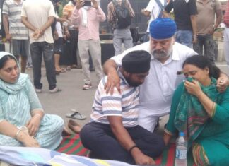 ਕਾਰ ਦੀ ਲਪੇਟ ‘ਚ ਆਏ 24 ਸਾਲਾ ਨੌਜਵਾਨ ਦੀ ਮੌਤ, ਪਰਿਵਾਰਕ ਮੈਂਬਰਾਂ ਨੇ ਪੂਰਾ ਹਾਈਵੇ ਕੀਤਾ ਜਾਮ