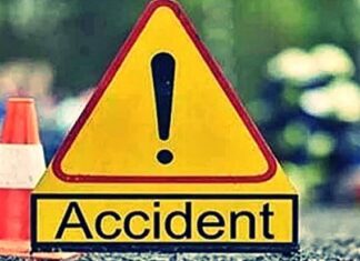 ਲੁਧਿਆਣਾ : ਮੋਟਰਸਾਈਕਲ ‘ਤੇ ਜਾ ਰਹੇ ਦੋ ਪੱਕੇ ਦੋਸਤਾਂ ਨੂੰ ਤੇਜ਼ ਰਫਤਾਰ ਵਾਹਨ ਨੇ ਮਾਰੀ ਟੱਕਰ, ਇਕ ਦੀ ਮੌਤ, ਦੂਜਾ ਸੀਰੀਅਸ