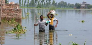 ਪੰਜਾਬ ‘ਚ ਬਣੇ ਹੜ੍ਹ ਵਰਗੇ ਹਾਲਾਤ, ਅਲਰਟ ਦੇ ਚੱਲਦਿਆਂ ਕਈ ਜ਼ਿਲ੍ਹਿਆਂ ਦੇ ਸਕੂਲ ਬੰਦ, PU ਦੇ ਪੇਪਰ ਮੁਲਤਵੀ