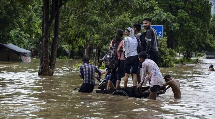 ਪੰਜਾਬ ‘ਚ ਘੱਗਰ ਮਚਾ ਰਿਹਾ ਤਬਾਹੀ, ਪਟਿਆਲਾ ਦੇ ਕਈ ਪਿੰਡਾਂ ‘ਚ ਪਾਣੀ ਭਰਿਆ, ਹਾਲਾਤ ਨਾਜ਼ੁਕ