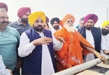 CM ਭਗਵੰਤ ਮਾਨ ਨੇ ਜਲੰਧਰ ਦੇ ਹੜ੍ਹ ਪ੍ਰਭਾਵਿਤ ਇਲਾਕਿਆਂ ਦਾ ਲਿਆ ਜਾਇਜ਼ਾ