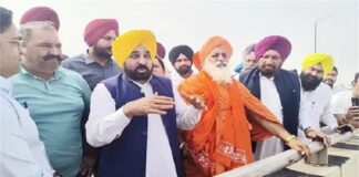 CM ਭਗਵੰਤ ਮਾਨ ਨੇ ਜਲੰਧਰ ਦੇ ਹੜ੍ਹ ਪ੍ਰਭਾਵਿਤ ਇਲਾਕਿਆਂ ਦਾ ਲਿਆ ਜਾਇਜ਼ਾ