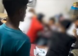 ਪਠਾਨਕੋਟ : ਬਿਜਲੀ ਕੱਟਾਂ ਤੋਂ ਦੁਖੀ ਲੋਕਾਂ ਨੇ ਦਫਤਰ ‘ਚ ਵੜ ਕੇ ਜੇਈ ਦਾ ਸਿਰ ਪਾੜਿਆ