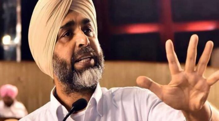 ਜਜ਼ਬਾਤੀ ਹੋਏ ਮਨਪ੍ਰੀਤ ਬਾਦਲ, ਕਿਹਾ- ਵਿਜੀਲੈਂਸ ਮੈਥੋਂ ਸਿਰਫ ਪੁੱਛਗਿੱਛ ਨਾ ਕਰੇ, ਗੋਲ਼ੀ ਮਾਰ ਦੇਵੇ