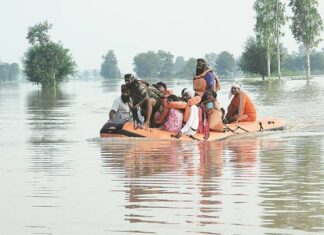 ਪੰਜਾਬ ‘ਚ ਭਾਰੀ ਬਾਰਿਸ਼ ਨਾਲ ਮਚੀ ਤਬਾਹੀ, ਹੜ੍ਹ ‘ਚ ਰੁੜ੍ਹਨ ਨਾਲ 10 ਲੋਕਾਂ ਦੀ ਮੌਤ