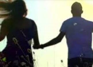 ਮਜ਼ਦੂਰੀ ਕਰਕੇ ਪਤਨੀ ਬਣਾਈ ਟੀਚਰ, ਹੈੱਡਮਾਸਟਰ ਨਾਲ ਹੋਈ ਫ਼ਰਾਰ, 2 ਬੱਚਿਆਂ ਦੀ ਹੈ ਮਾਂ