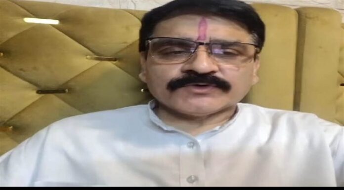 ਸੂਰੀ ਦੇ ਭਰਾ ਬ੍ਰਿਜ ਮੋਹਨ ਨੂੰ ਪੁਲਿਸ ਨੇ 2 ਦਿਨਾਂ ਲਈ ਘਰ ‘ਚ ਕੀਤਾ ਨਜ਼ਰਬੰਦ, ਛੁੱਟੀ ‘ਤੇ ਗਏ ਸੁਰੱਖਿਆ ਮੁਲਾਜ਼ਮ ਵੀ ਸੱਦੇ ਵਾਪਸ