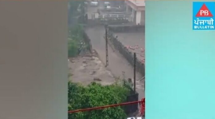 ਭਾਰੀ ਮੀਂਹ ‘ਚ ਰੁੜ੍ਹੇ ਹਜ਼ਾਰਾਂ ਸਿਲੰਡਰ, ਲੋਕਾਂ ਨੇ ਕੋਠਿਆਂ ‘ਤੇ ਚੜ੍ਹ-ਚੜ੍ਹ ਦੇਖਿਆ ਮੰਜ਼ਰ, ਵੇਖੋ ਵੀਡੀਓ