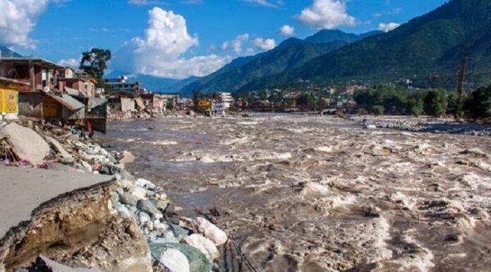 ਸ਼ਿਮਲਾ ਤ੍ਰਾਸਦੀ: ਇੱਕੋ ਪਿੰਡ ‘ਚ 2 ਵਾਰ ਫਟਿਆ ਬੱਦਲ, ਅੱਖ ਝਪਕਦਿਆਂ ਹੀ ਰੁੜ੍ਹ ਗਏ ਕਈ ਮਕਾਨ