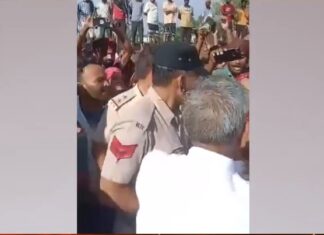 ਹੜ੍ਹ ਪ੍ਰਭਾਵਿਤਾਂ ਦਾ ਪਤਾ ਲੈਣ ਆਏ MLA ਦੇ ਬਜ਼ੁਰਗ ਮਹਿਲਾ ਨੇ ਜੜਿਆ ਥੱਪੜ, ਕਹਿੰਦੀ- ਹੁਣ ਕੀ ਲੈਣ ਆਇਆਂ….ਵੇਖੋ ਵੀਡੀਓ