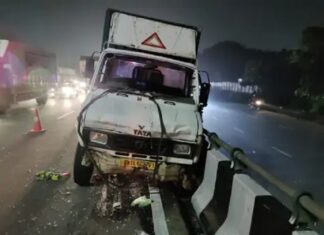 ਗੁਰੂਗ੍ਰਾਮ ‘ਚ ਕਾਰ ਦੀ ਕੈਂਟਰ ਨਾਲ ਹੋਈ ਭਿਆਨਕ ਟੱਕਰ, ਹਾਦਸੇ ‘ਚ 3 ਬੱਚਿਆਂ ਸਮੇਤ 4 ਦੀ ਮੌਤ