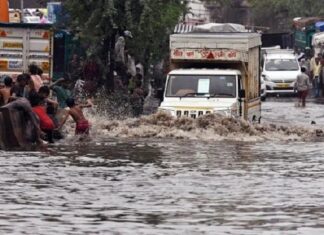 ਪੰਜਾਬ ‘ਚ ਮੀਂਹ ਦੇ ਮੱਦੇਨਜ਼ਰ ਸਾਰੇ ਜ਼ਿਲ੍ਹਿਆਂ ‘ਚ ਬਣਾਏ ਹੜ੍ਹ ਕੰਟਰੋਲ ਰੂਮ, ਜਾਰੀ ਕੀਤੇ ਨੰਬਰ