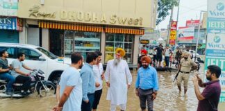 ਸਪੀਕਰ ਕੁਲਤਾਰ ਸੰਧਵਾਂ ਨੇ ਫ਼ਰੀਦਕੋਟ ਦੇ ਹੜ੍ਹ ਪ੍ਰਭਾਵਿਤ ਇਲਾਕਿਆਂ ਦਾ ਕੀਤਾ ਦੌਰਾ