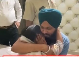 ਪਟਿਆਲਾ : 35 ਸਾਲ ਬਾਅਦ ਵਿਛੜੀ ਮਾਂ ਨੂੰ ਮਿਲਿਆ ਪੁੱਤ, ਹੜ੍ਹ ਪੀੜਤਾਂ ਦੀ ਸੇਵਾ ਕਰਦਿਆਂ ਪਹੁੰਚਿਆ ਆਪਣੇ ਨਾਨਕੇ ਘਰ