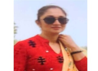 ਗੁਰਦਾਸਪੁਰ : ਰੱਖੜੀ ਲੈ ਕੇ ਐਕਟਿਵਾ ‘ਤੇ ਪੇਕੇ ਘਰ ਜਾ ਰਹੀ ਮਹਿਲਾ ਨੂੰ ਕਾਰ ਨੇ 200 ਮੀਟਰ ਘੜੀਸਿਆ, ਹਾਦਸੇ ‘ਚ ਮੌਕੇ ‘ਤੇ ਮੌਤ