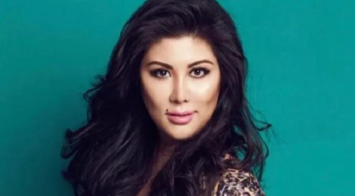 ਕੁੜੀ ਨੇ ਪਿਆਰ ਲਈ ਪਿਤਾ ਦੇ 2500 ਕਰੋੜ ਠੁਕਰਾਏ, ਲੋਕੀਂ ਕਹਿੰਦੇ- ਪਿਆਰ ਸੱਚੀਂ ਅੰਨ੍ਹਾ ਈ ਹੁੰਦਾ