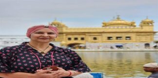 ਕੈਂਸਰ ਪੀੜਤ ਨਵਜੋਤ ਕੌਰ ਸਿੱਧੂ ਸ੍ਰੀ ਹਰਿਮੰਦਰ ਸਾਹਿਬ ਨਤਮਸਤਕ, ਦੇਹ ਅਰੋਗਤਾ ਦੀ ਕੀਤੀ ਅਰਦਾਸ