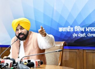 ਰਾਜਪਾਲ ਨੇ ਰਾਸ਼ਟਰਪਤੀ ਰਾਜ ਦੀ ਧਮਕੀ ਦੇ ਕੇ ਸਾਢੇ ਤਿੰਨ ਕਰੋੜ ਪੰਜਾਬੀਆਂ ਦੀਆਂ ਭਾਵਨਾਵਾਂ ਦਾ ਨਿਰਾਦਰ ਕੀਤਾ – ਮੁੱਖ ਮੰਤਰੀ