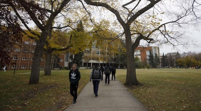 ਪੰਜਾਬੋਂ ਕੈਨੇਡਾ ਜਾਣ ਦੀ ਤਿਆਰੀ ਕਰ ਰਹੇ ਵਿਦਿਆਰਥੀਆਂ ਨੂੰ ਝਟਕਾ, ਦਾਖਲਾ ਰੋਕਣ ਕਾਰਨ ਵਧਿਆ ਵਿਵਾਦ