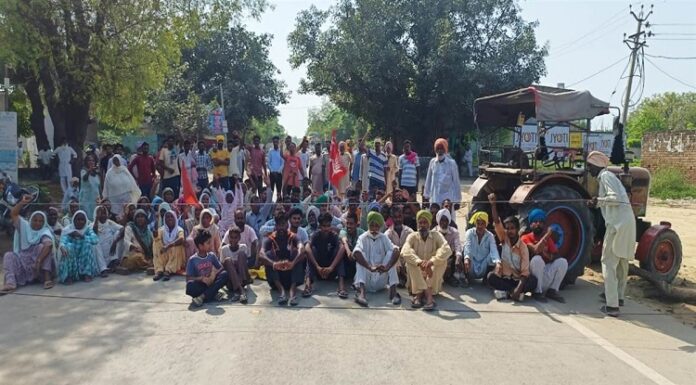 ਬਠਿੰਡਾ : ਸ਼ਰਾਬੀ ਪੁਲਿਸ ਵਾਲੇ ਨੇ ਮਜ਼ਦੂਰ ‘ਤੇ ਚਾੜ੍ਹੀ ਕਾਰ, ਮੌਕੇ ‘ਤੇ ਮੌਤ, ਗੁੱਸੇ ‘ਚ ਆਏ ਲੋਕਾਂ ਨੇ ਹਾਈਵੇ ਕਰ’ਤਾ ਜਾਮ