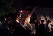 ਗੁਰਦਾਸਪੁਰ ‘ਚ ਬੇਕਾਬੂ ਟਰਾਲੇ ਨੇ ਦੋ ਰੇਹੜੀ ਚਾਲਕਾਂ ਨੂੰ ਕੁਚਲਿਆ, ਹਾਦਸੇ ‘ਚ 3 ਲੋਕਾਂ ਦੀ ਹੋਈ ਮੌਤ