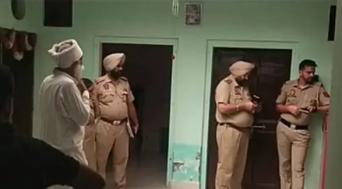 ਬਰਨਾਲਾ : ਘਰ ਇਕੱਲੀ ਮਹਿਲਾ ਦਾ ਗਲ਼ਾ ਘੁੱਟ ਕੇ ਕਤਲ, ਬੇਟੀ ਦੇ ਕਾਲਜੋਂ ਮੁੜਨ ‘ਤੇ ਸਾਹਮਣੇ ਆਈ ਵਾਰਦਾਤ