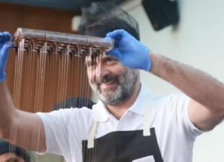 ਹੁਣ ਸ਼ੈੱਫ ਬਣੇ ਰਾਹੁਲ ਗਾਂਧੀ, ਤਾਮਿਲਨਾਡੂ ਦੀ ਫੈਕਟਰੀ ‘ਚ ਬਣਾਈ ਚਾਕਲੇਟ