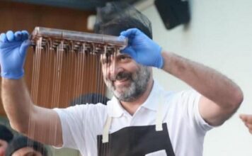 ਹੁਣ ਸ਼ੈੱਫ ਬਣੇ ਰਾਹੁਲ ਗਾਂਧੀ, ਤਾਮਿਲਨਾਡੂ ਦੀ ਫੈਕਟਰੀ ‘ਚ ਬਣਾਈ ਚਾਕਲੇਟ