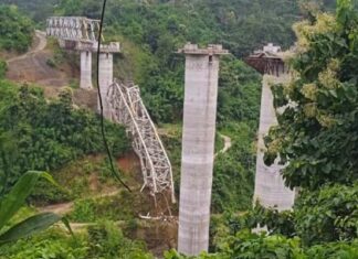 ਦਰਦਨਾਕ ਹਾਦਸਾ : ਨਿਰਮਾਣ ਅਧੀਨ ਰੇਲਵੇ ਪੁਲ ਡਿੱਗਣ ਕਾਰਨ 17 ਮਜ਼ਦੂਰਾਂ ਦੀ ਮੌਤ