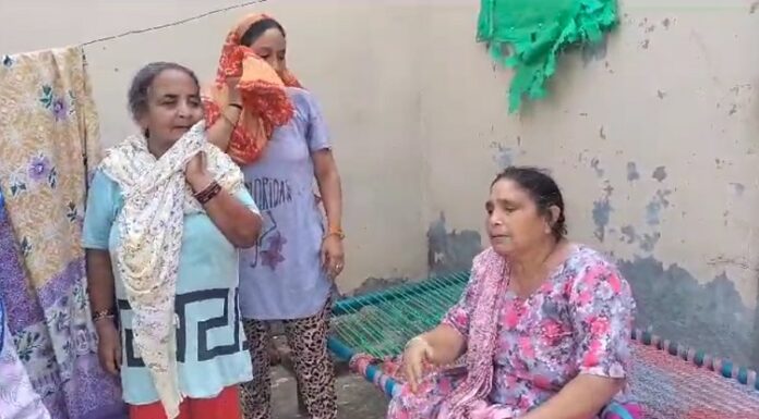 ਜਲੰਧਰ : ਮਾਂ ਬੰਨ੍ਹਣ ਗਈ ਸੀ ਰੱਖੜੀ, ਪਿੱਛੋਂ ਪੁੱਤ ਨੇ ਪਿਓ ਨੂੰ ਵੱਢ’ਤਾ, ਵੇਖੋ ਪੂਰੀ ਵੀਡੀਓ