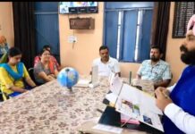 ਕੁੜੀਆਂ ਦੇ ਸਕੂਲ ‘ਚ ਸ਼ਰਾਬ ਪੀ ਕੇ ਆਉਣ ਵਾਲਾ ਪ੍ਰਿੰਸੀਪਲ ਮੁਅੱਤਲ, ਸਿੱਖਿਆ ਮੰਤਰੀ ਨੇ ਮੌਕੇ ‘ਤੇ ਲਿਆ ਫੈਸਲਾ, ਵੇਖੋ ਪੂਰੀ ਵੀਡੀਓ