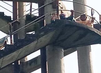 ਨਿਯੁਕਤੀ ਨਾ ਹੋਣ ਕਾਰਨ 3 ਅਧਿਆਪਕ ਟੈਂਕੀ ‘ਤੇ ਚੜ੍ਹੇ, ਪ੍ਰਸ਼ਾਸਨ ਨੂੰ ਹੱਥਾਂ-ਪੈਰਾਂ ਦੀ ਪਈ