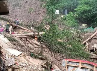 ਸ਼ਿਮਲਾ ‘ਚ ਮੰਦਿਰ ਢਹਿਣ ਕਾਰਨ 9 ਲੋਕਾਂ ਦੀ ਮੌਤ; ਢਿੱਗਾਂ ਡਿੱਗਣ ਕਾਰਨ ਵਾਪਰਿਆ ਹਾਦਸਾ