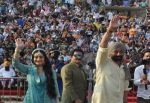 ਅੰਮ੍ਰਿਤਸਰ : ‘ਸਕੀਨਾ’ ਨਾਲ ਅਟਾਰੀ ਬਾਰਡਰ ’ਤੇ ਪਹੁੰਚੇ ‘ਤਾਰਾ ਸਿੰਘ’, ਬੋਲੇ- ਹਿੰਦੁਸਤਾਨ ਜ਼ਿੰਦਾਬਾਦ ਹੈ, ਜ਼ਿੰਦਾਬਾਦ ਸੀ….