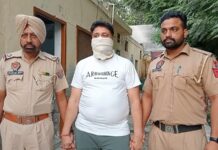 ਮੋਗਾ : Air Hostess ਦੇ ਕੋਰਸ ਦੇ ਨਾਂ ‘ਤੇ 2 ਕੁੜੀਆਂ ਨਾਲ ਰੇਪ, ਮਾਲਿਕ ਕਹਿੰਦਾ ਸੀ ਰਾਤ ਨੂੰ ਲੱਗਣਗੀਆਂ ਕਲਾਸਾਂ