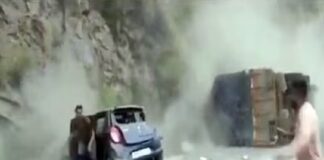 ਸੇਬਾਂ ਨਾਲ ਭਰੀ ਟਰਾਲੀ ਕਾਰ ‘ਤੇ ਪਲਟੀ, ਕਾਰ ਸਵਾਰ ਪਤੀ-ਪਤਨੀ ਦੀ ਮੌਕੇ ‘ਤੇ ਦਰਦਨਾਕ ਮੌਤ