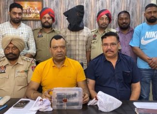 ਜਲੰਧਰ : ਪੁਲਿਸ ਇੰਸਪੈਕਟਰ ਦਾ ਮੁੰਡਾ ਹੈਰੋਇਨ, ਪਿਸਟਲ ਤੇ 5 ਜ਼ਿੰਦਾ ਰੌਂਦ ਸਣੇ ਕਾਬੂ