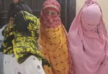 ਮੁਕਤਸਰ : ਘਰ ‘ਚ ਹੀ ਚੱਲਦਾ ਸੀ ਜਿਸਮ ਫਰੋਸ਼ੀ ਦਾ ਧੰਦਾ, 8 ਬੰਦੇ ਤੇ 12 ਮਹਿਲਾਵਾਂ ਮੌਕੇ ‘ਤੇ ਕਾਬੂ