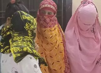 ਮੁਕਤਸਰ : ਘਰ ‘ਚ ਹੀ ਚੱਲਦਾ ਸੀ ਜਿਸਮ ਫਰੋਸ਼ੀ ਦਾ ਧੰਦਾ, 8 ਬੰਦੇ ਤੇ 12 ਮਹਿਲਾਵਾਂ ਮੌਕੇ ‘ਤੇ ਕਾਬੂ