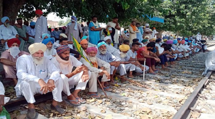 ਰੇਲ ਰੋਕੋ ਅੰਦੋਲਨ : ਪੰਜਾਬ-ਹਰਿਆਣਾ ‘ਚ 100 ਤੋਂ ਵੱਧ ਟ੍ਰੇਨਾਂ ਪ੍ਰਭਾਵਿਤ, 51 ਰੱਦ, ਕਈ ਡਾਇਵਰਟ