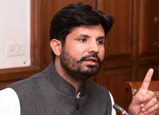 ਰਾਜਾ ਵੜਿੰਗ ਨੇ ਕੀਤਾ ਸਪੱਸ਼ਟ : ਪੰਜਾਬ ‘ਚ ਆਪ ਨਾਲ ਕੋਈ ਸਮਝੌਤਾ ਨਹੀਂ, ਆਪਣੇ ਦਮ ‘ਤੇ ਲੜਾਂਗੇ 13 ਦੀਆਂ ਲੋਕ ਸਭਾ ਸੀਟਾਂ