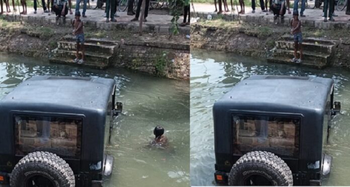 ਜਲੰਧਰ : ਸਿੱਧੂ ਮੂਸੇਵਾਲਾ ਨੂੰ ਇਨਸਾਫ ਨਾ ਮਿਲਣ ਦੁੱਖੋਂ ਫੈਨਜ਼ ਨੇ ਆਪਣੀ ਥਾਰ ਨਹਿਰ ‘ਚ ਸੁੱਟੀ